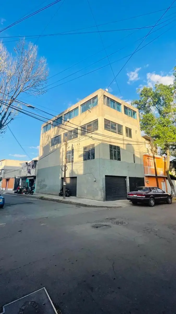Edificio en venta en Diez de Abril, Naucalpan de Juárez — foto 1 de 6