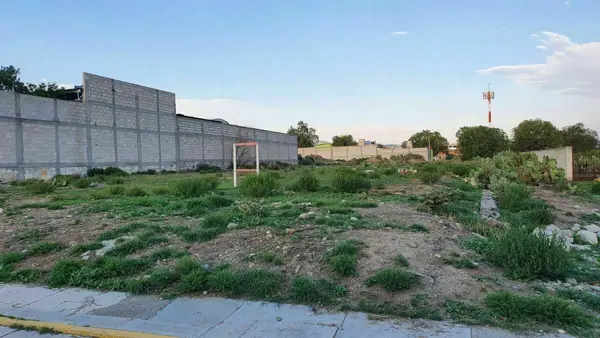 Terreno en venta en Pachuquilla, Mineral de la Reforma — foto 2 de 13
