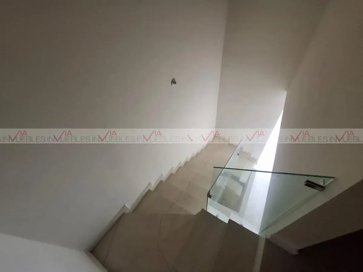 Casa en renta en Santoral, García — foto 1 de 16