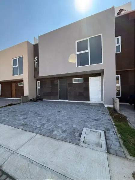 Casa en venta en Jesus Jimenez Gallardo, Metepec — foto 2 de 5