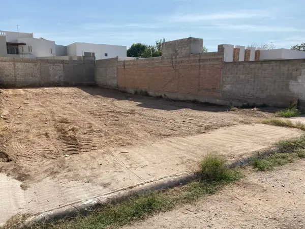 Terreno en venta en Las Quintas, Torreón — foto 3 de 3