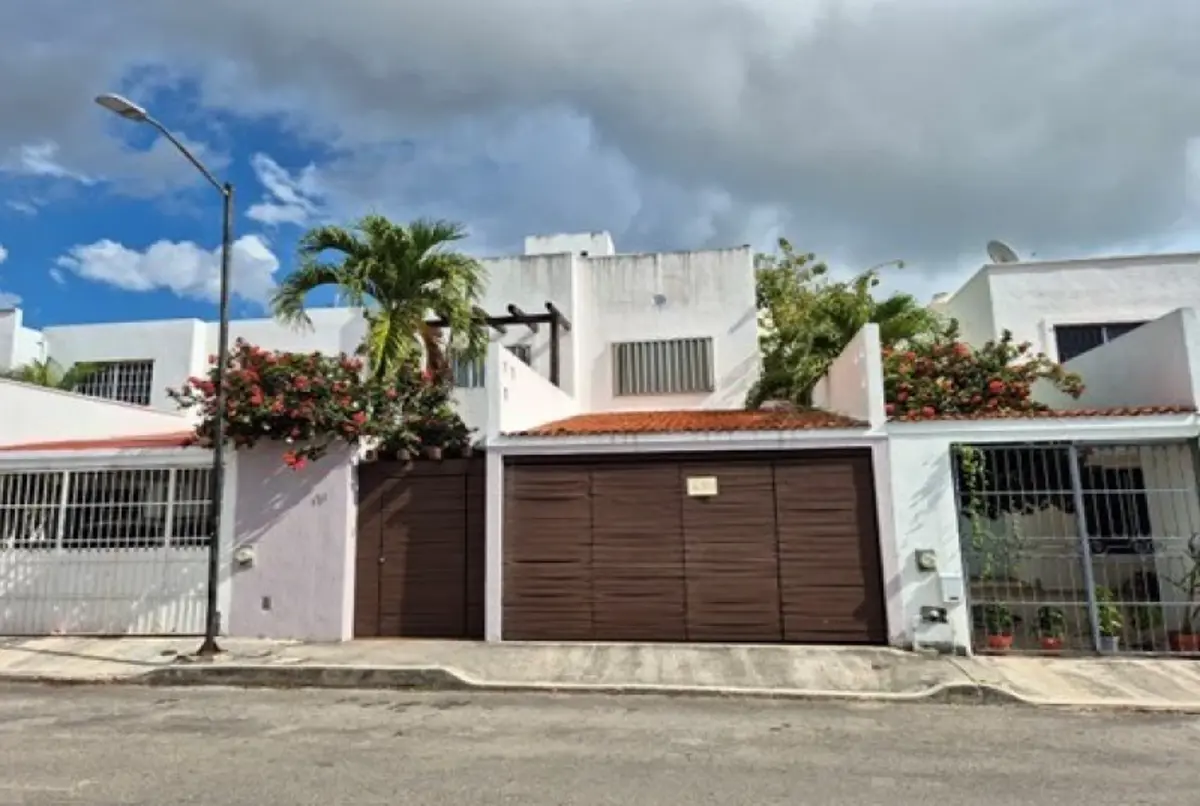 Casa en venta en Bosque Real, Playa del Carmen — foto 1 de 7