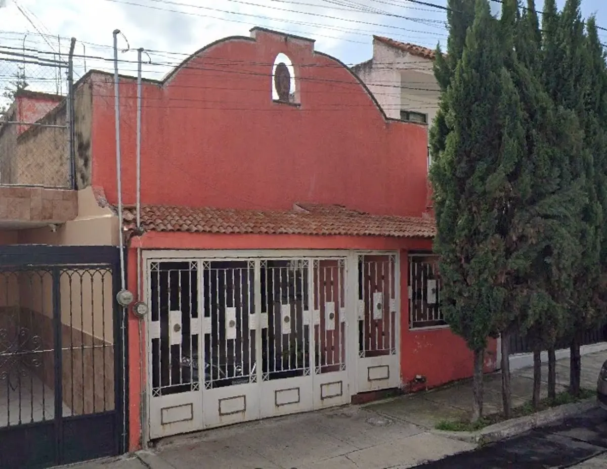 Casa en venta en Santa Monica, Guadalajara — foto 1 de 24