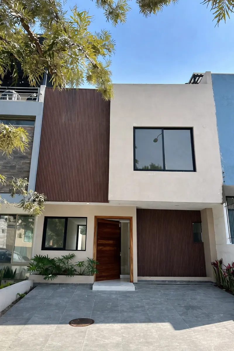 Casa en venta en Madeiras, Zapopan — foto 1 de 8