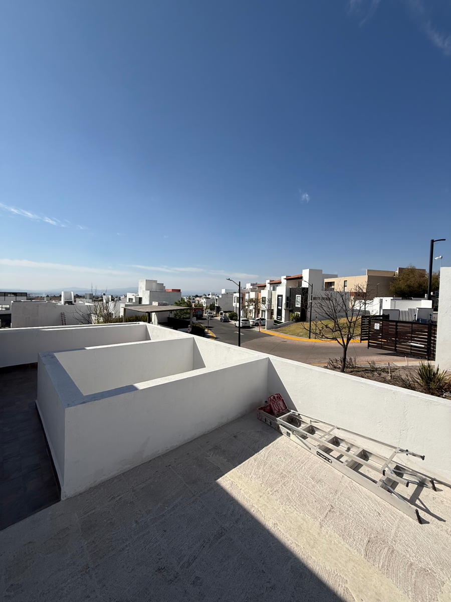Casa en venta en El Condado, Corregidora — foto 1 de 28