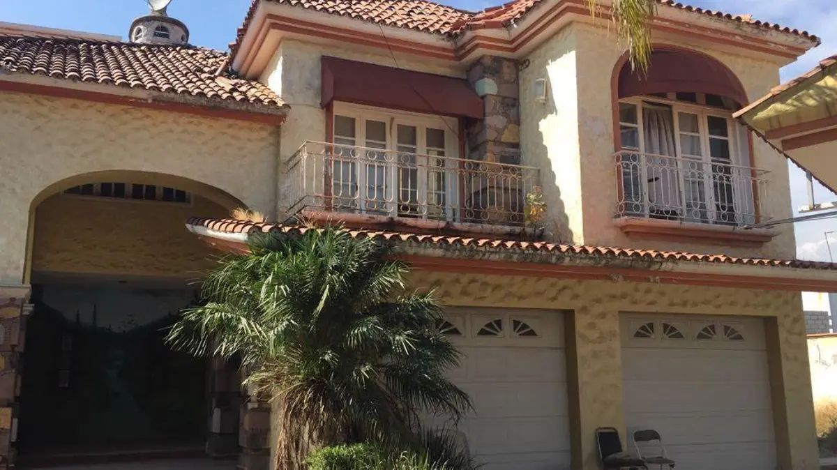 Casa en venta en Antonio Barona, Cuernavaca — foto 1 de 20