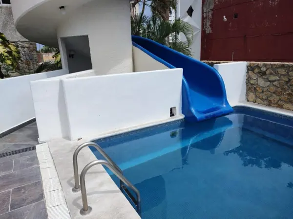 Departamento en renta en Icacos, Acapulco de Juárez — foto 2 de 9