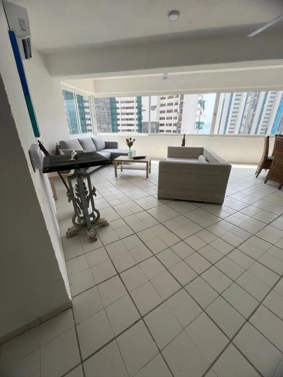 Departamento en renta en Icacos, Acapulco de Juárez — foto 1 de 9