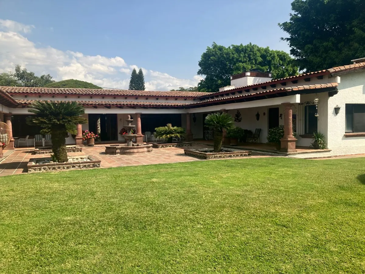 Casa en venta en Fraccionamiento Provincias del Canadá, Cuernavaca — foto 1 de 26