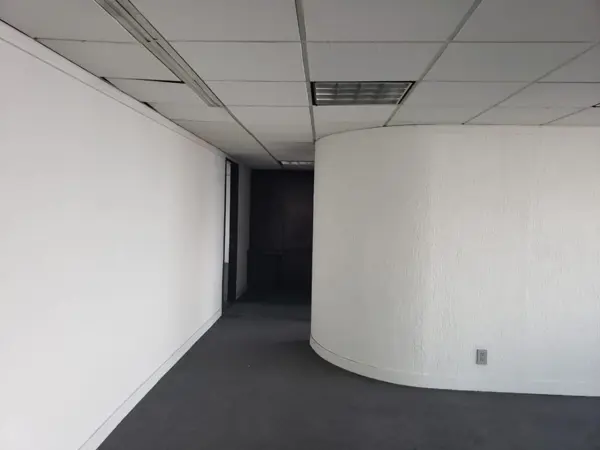 SE RENTA OFICINA CORPORATIVA SEMI ACONDICIONADA COLONIA DEL VALLE