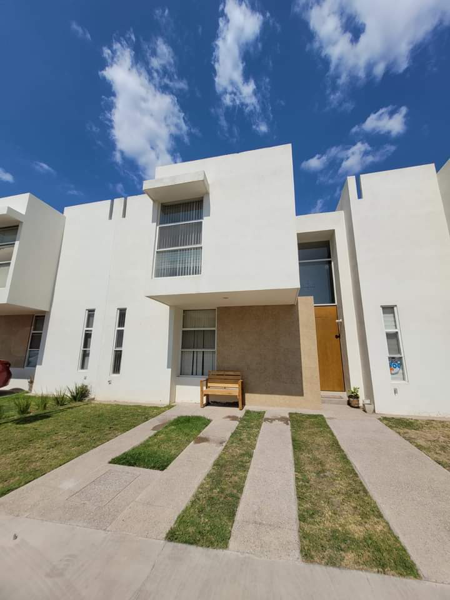 Casa en Renta en Puerta Natura Residencial, San Luis Potosí, con Cocina Integral y CCTV