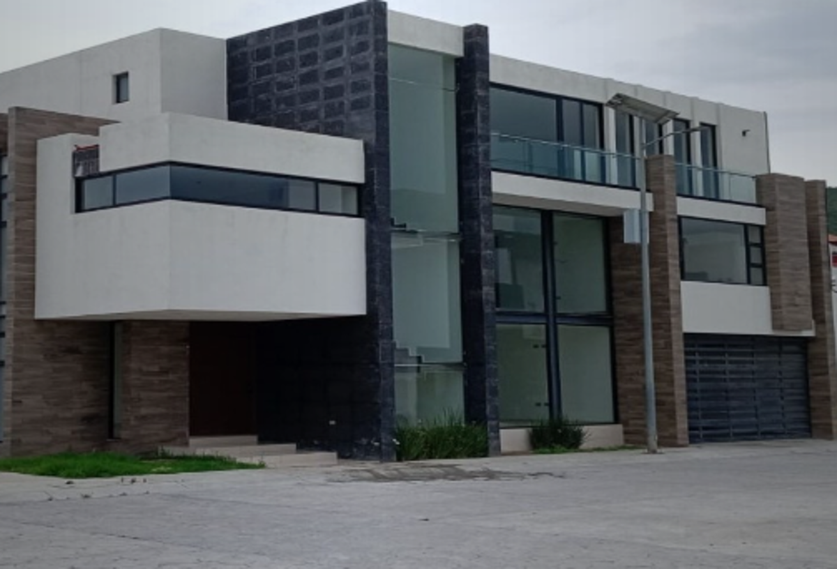 Casa en venta en Quinta la Concepción, San Agustín Tlaxiaca — foto 1 de 11