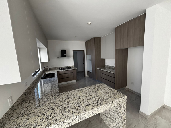 Casa en venta en Los Portales, Torreón — foto 3 de 23
