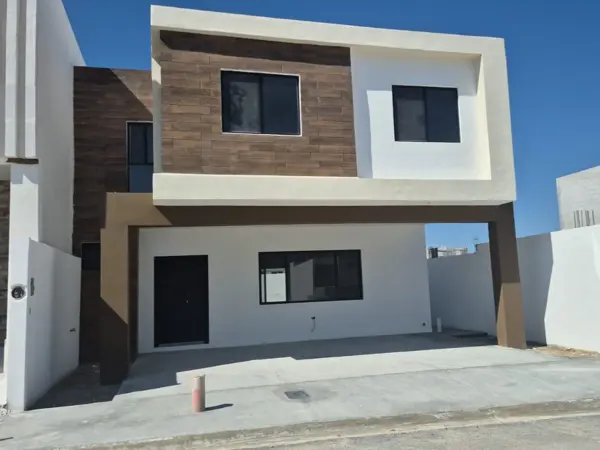 Casa en venta en Ciudad Mirasierra, Saltillo — foto 2 de 12