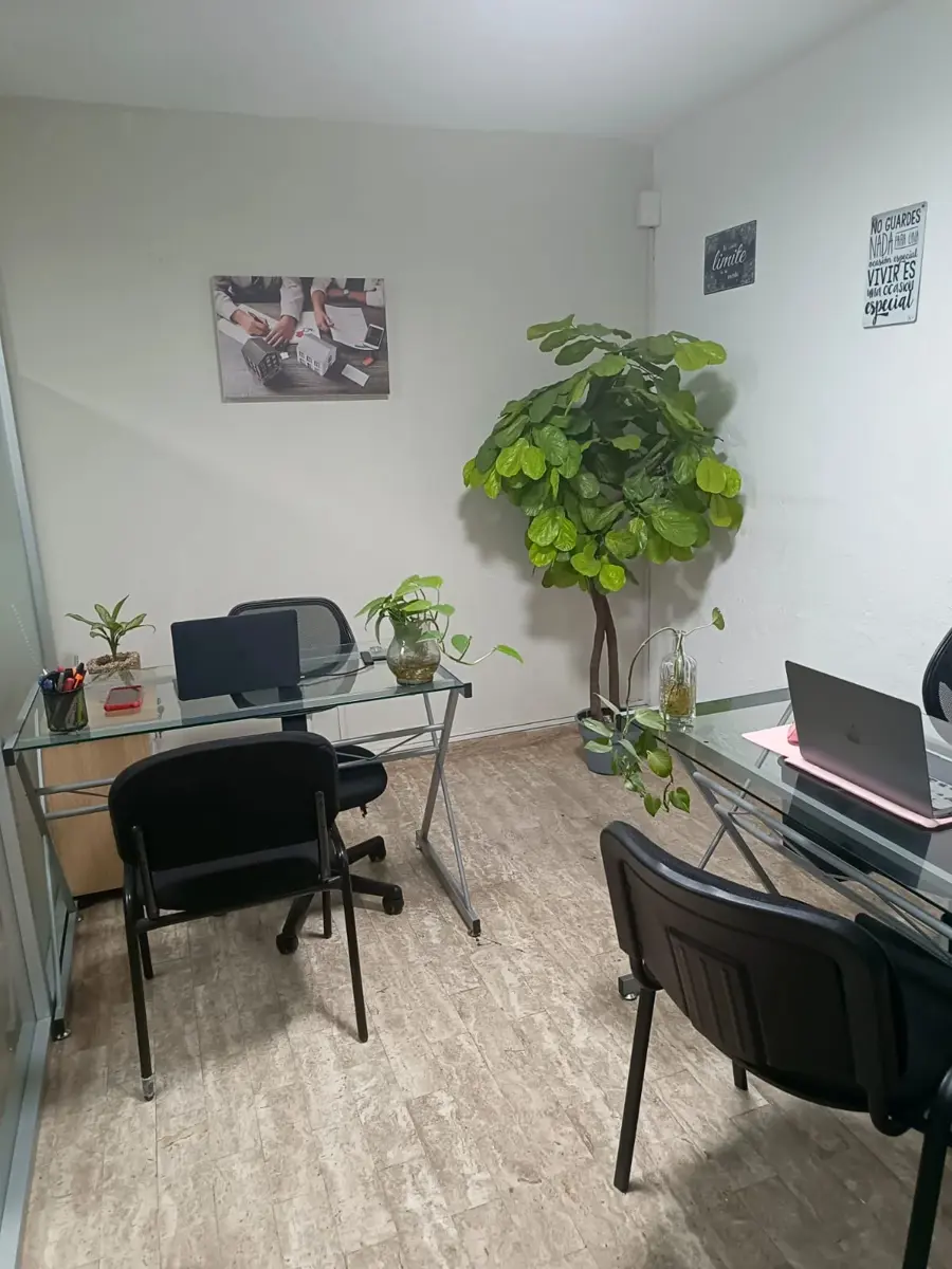 Oficina en renta en La Calma, Zapopan — foto 1 de 16