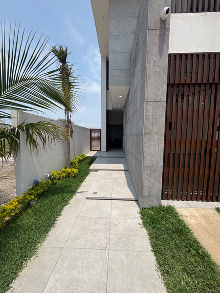 Casa en venta en Las Olas Residencial, Alvarado — foto 2 de 31