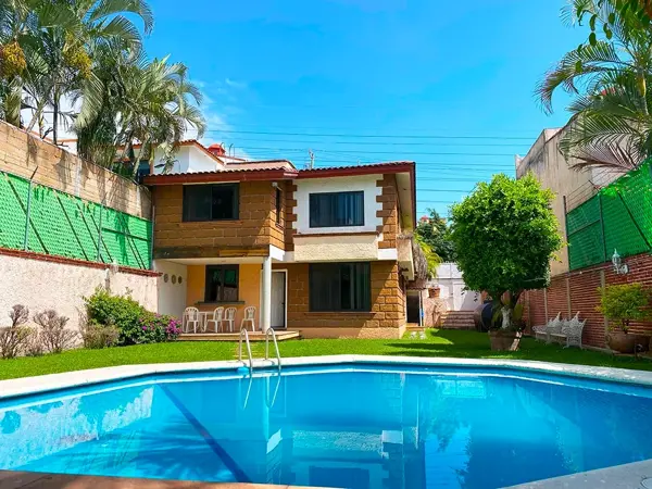 Casa en venta en Burgos Bugambilias, Temixco — foto 2 de 13