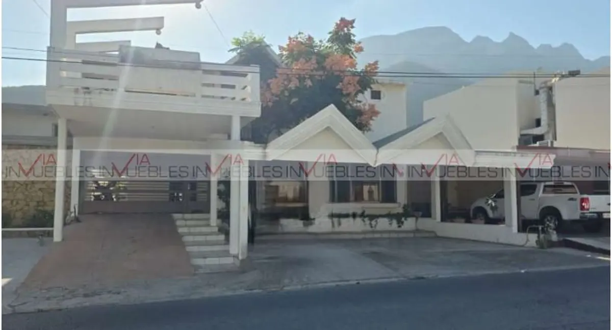 Casa en venta en Las Cumbres, Monterrey — foto 1 de 20