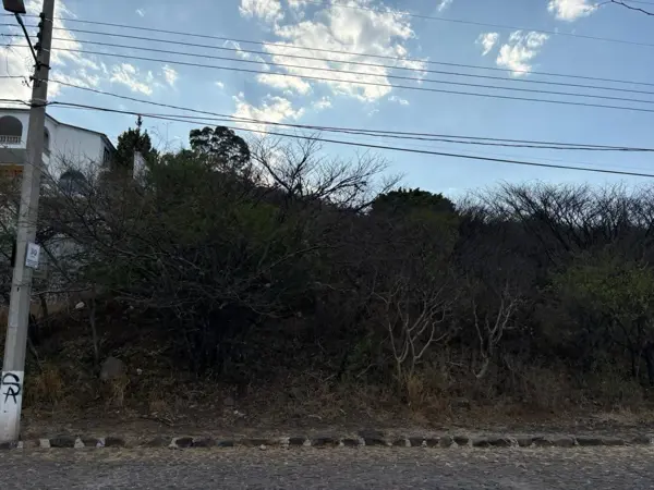Increíble terreno en venta en Campestre Huertas la Joya, Querétaro.