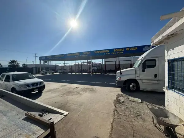 Local en renta en José de las Fuentes, Torreón — foto 3 de 15