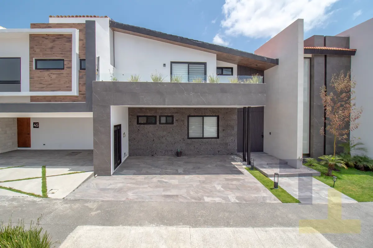 Casa en venta en Lomas de Angelópolis, San Andrés Cholula — foto 1 de 24