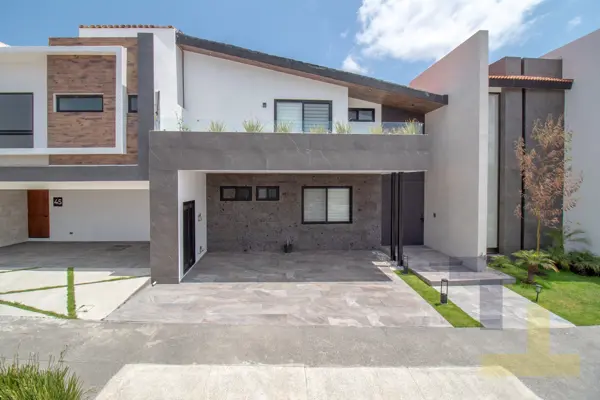 Casa en Venta en Gran Reserva Lomas de Angelópolis -  Terraza, Chimenea, Bar, Jardín