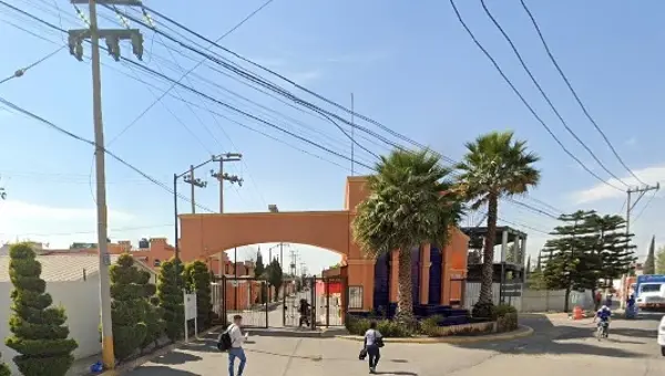 Casa en venta en Jardines de Tultitlán, Tultitlán — foto 2 de 18