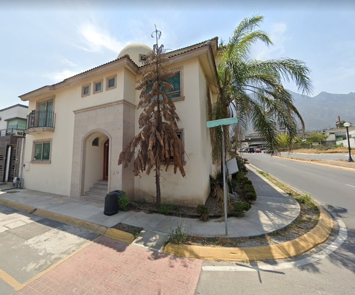 Casa en venta en Cumbres Elite, Monterrey — foto 1 de 19