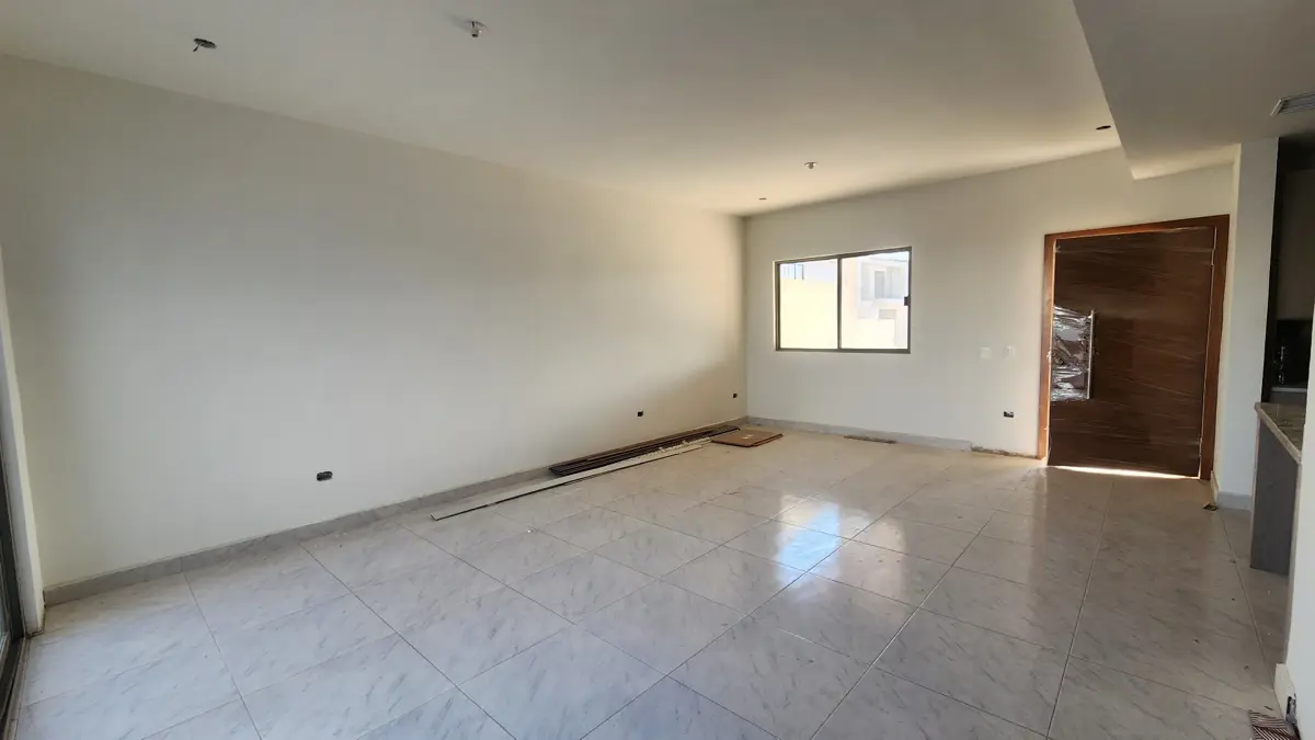 Vista 4 de Casa en Venta en Viñedos con Recámara en Planta Baja