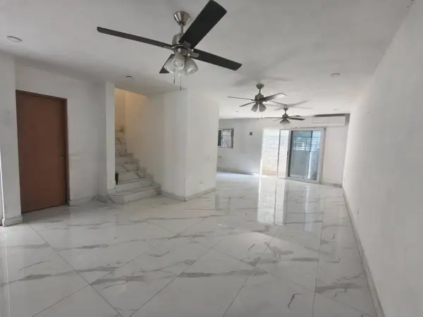 Casa en venta en Capellanía Residencial, Apodaca — foto 3 de 12