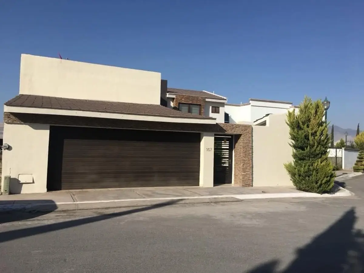 Casa en renta en Albatros Residencial, Saltillo — foto 1 de 23