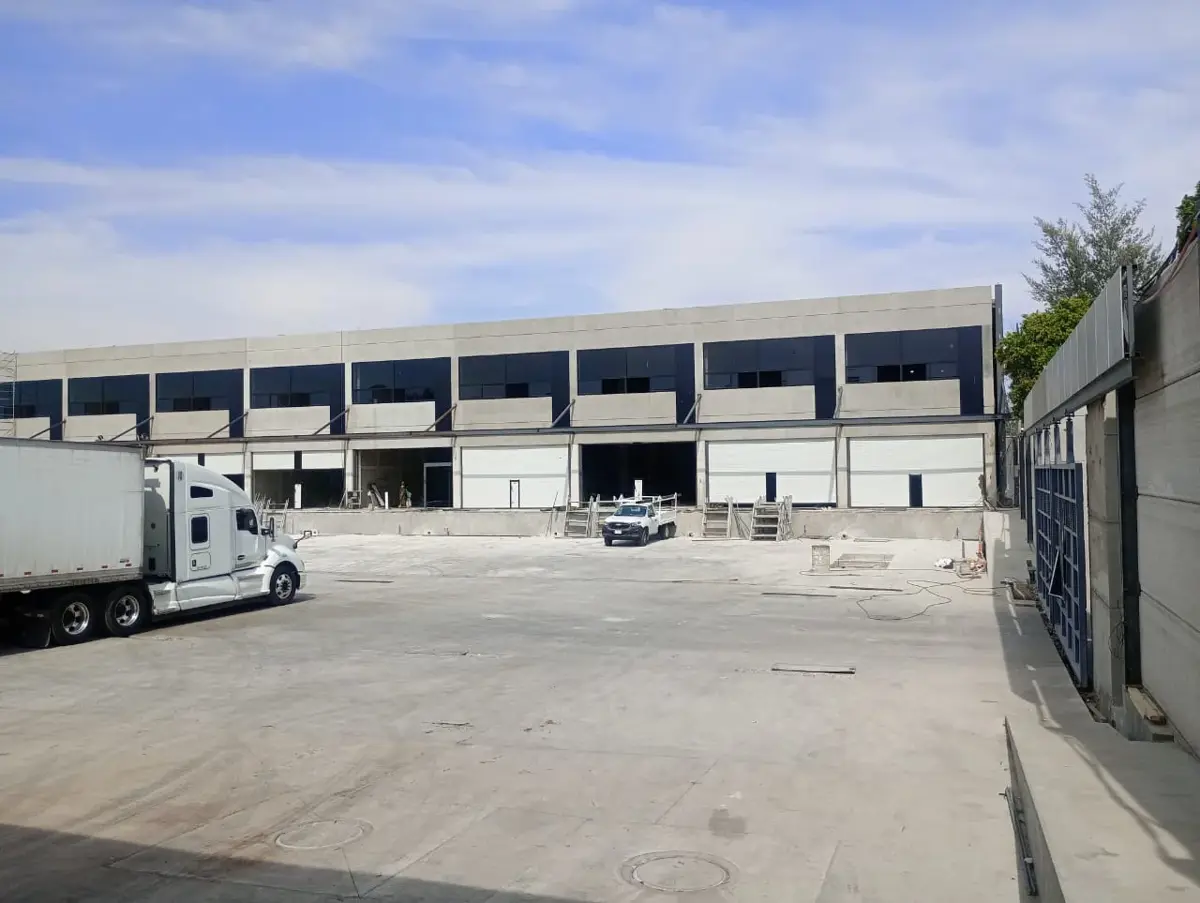 Bodega en venta en Lomas de Zapopan, Zapopan — foto 1 de 37