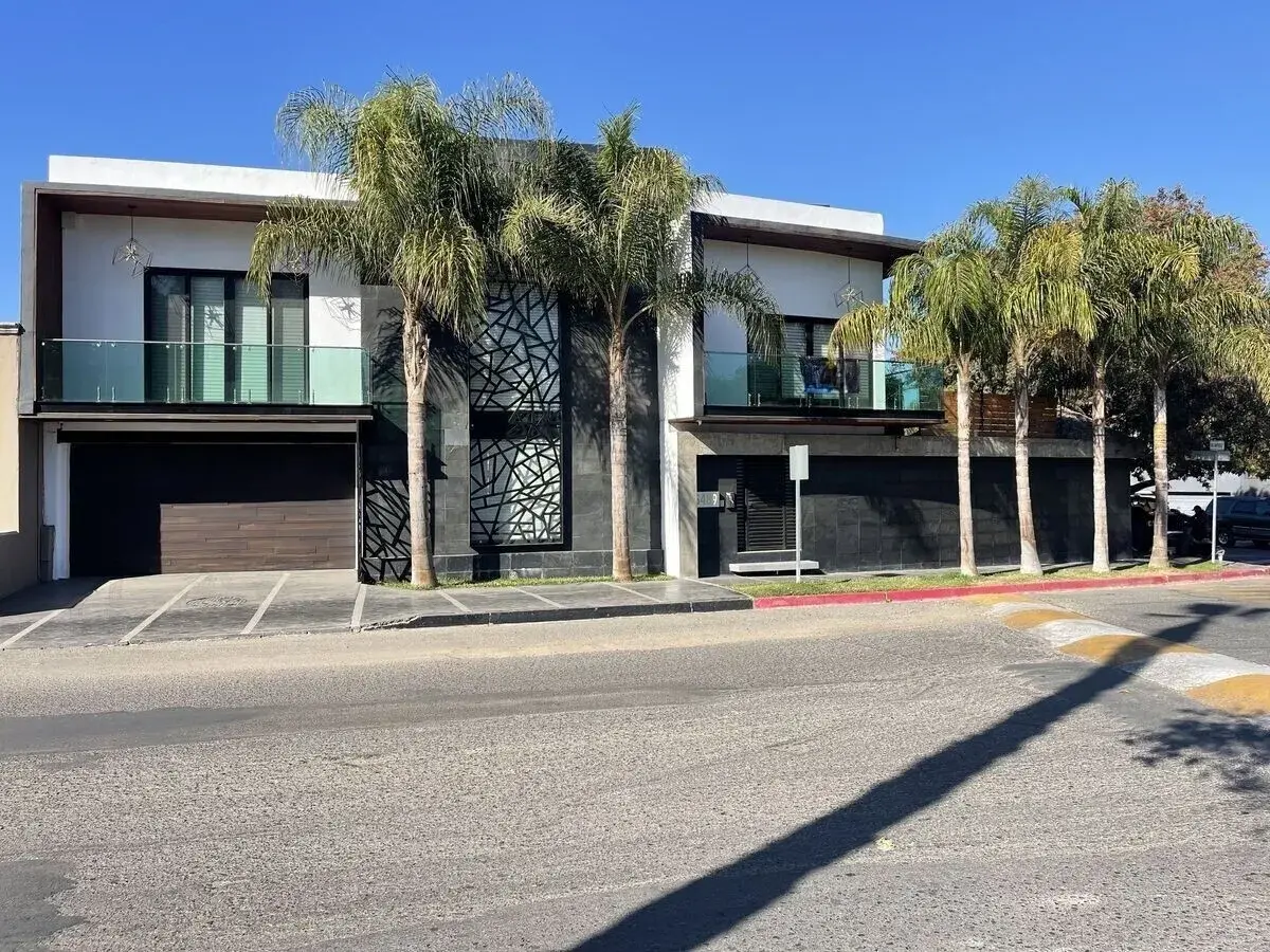 Casa en venta en Lomas de Agua Caliente, Tijuana — foto 1 de 20