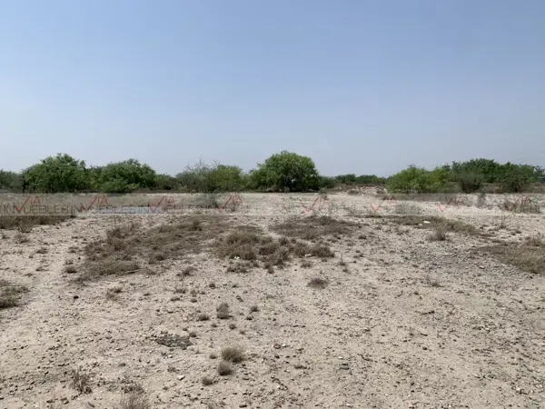 Terreno en venta en El Coyote, Salinas Victoria — foto 2 de 9