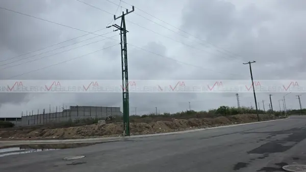 Terreno en venta en Salinas Victoria Centro, Salinas Victoria — foto 3 de 8