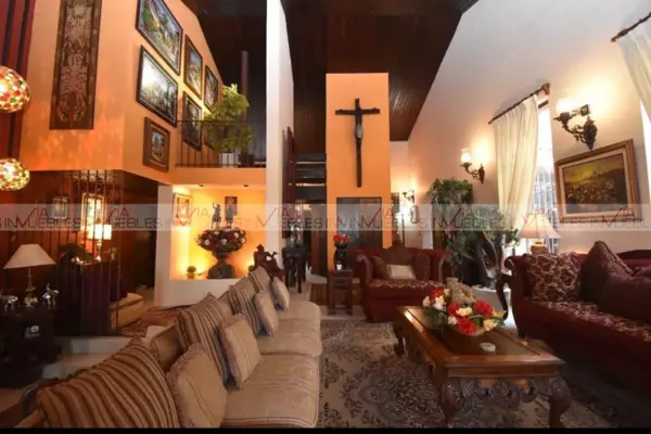 Casa en venta en Valle de San Ángel Sect Español, San Pedro Garza García — foto 3 de 17
