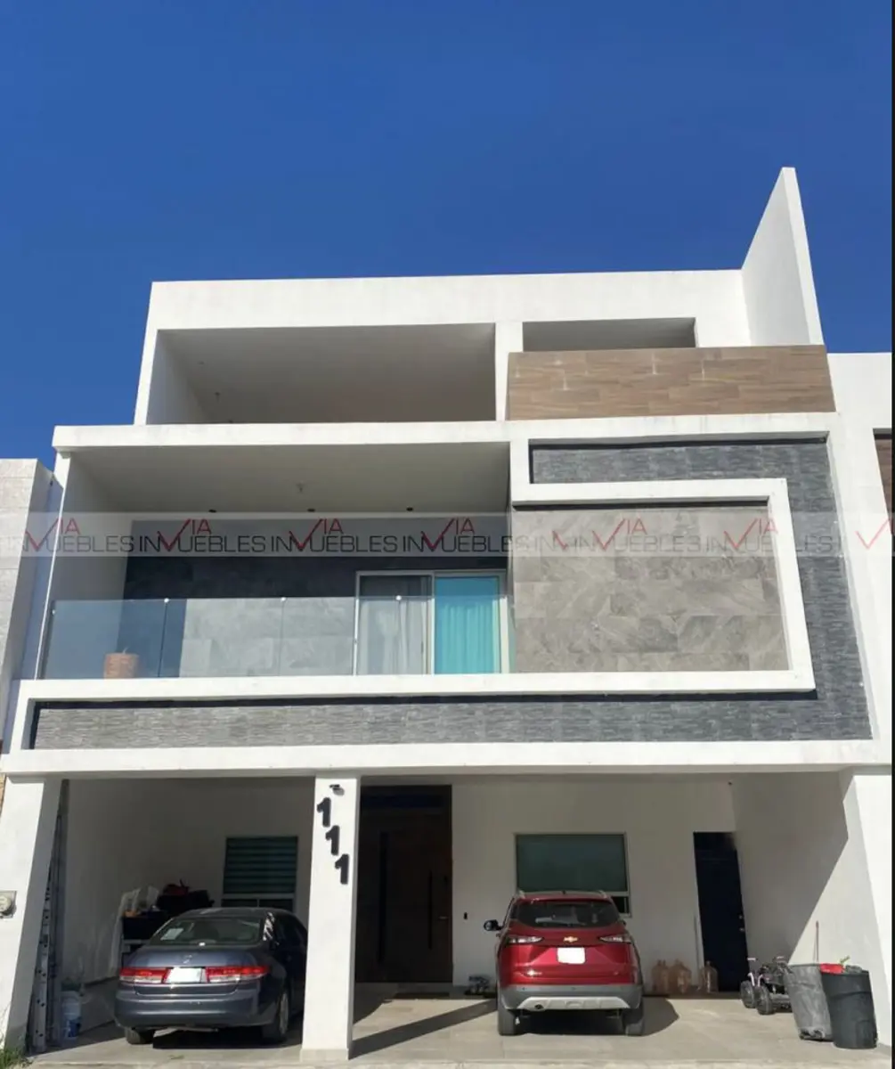 Casa en venta en Valle de Cristal, Monterrey — foto 1 de 9