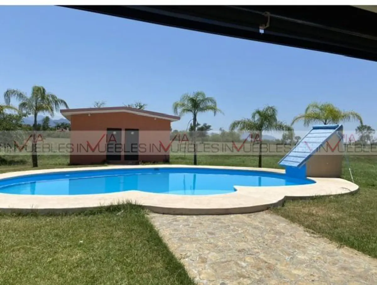 Casa en venta en Congregación Calles, Montemorelos — foto 1 de 9