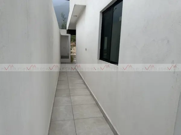 Casa en venta en Santoral, García — foto 2 de 16