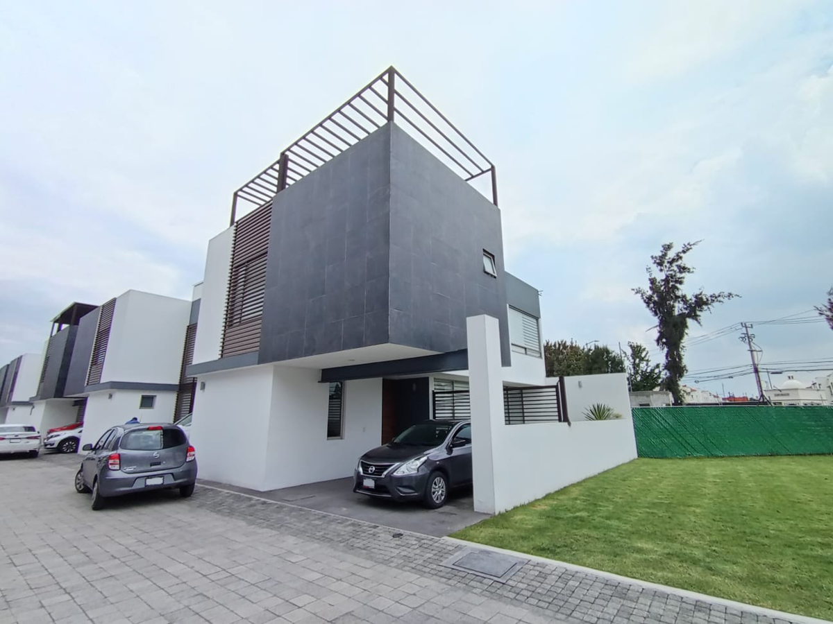 Casa en venta en San Salvador Tizatlalli, Metepec — foto 1 de 25