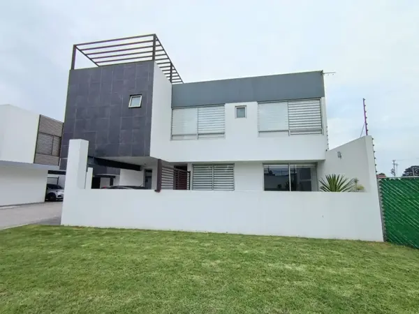 Casa en venta en San Salvador Tizatlalli, Metepec — foto 2 de 25