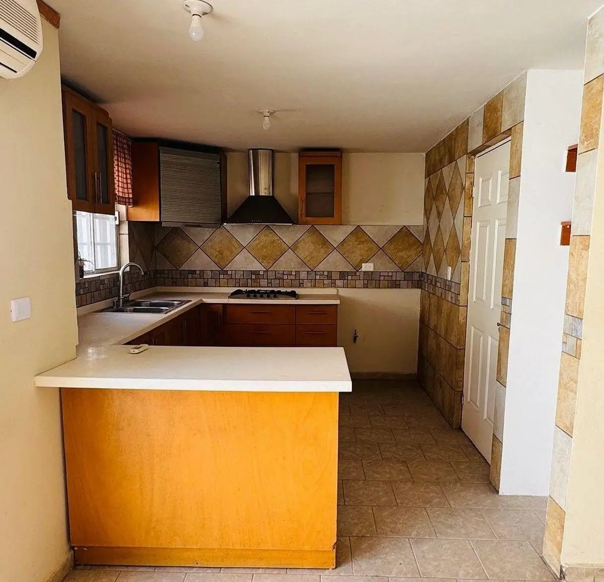 Casa en venta en Misión de Anáhuac, General Escobedo — foto 1 de 25