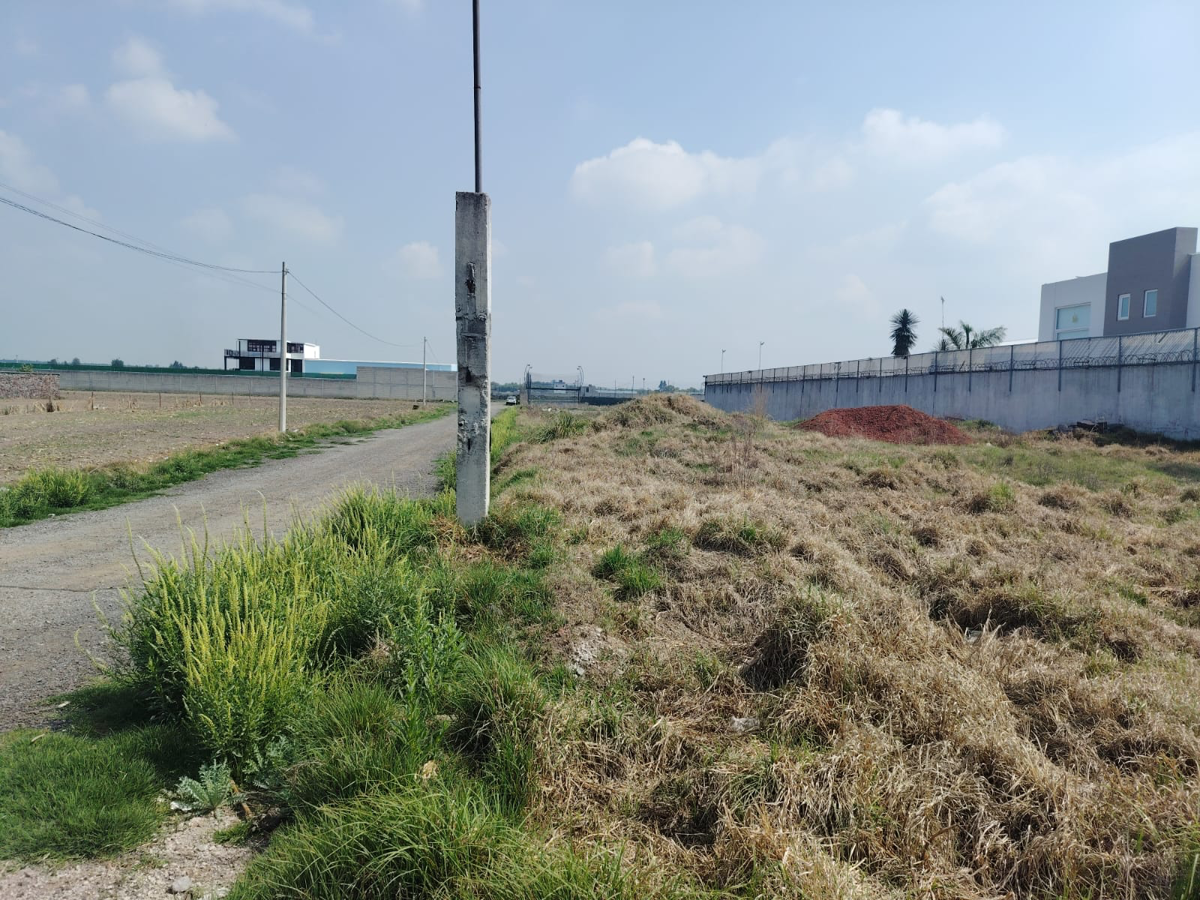 Terreno en venta en San Miguel Totocuitlapilco, Metepec — foto 1 de 3