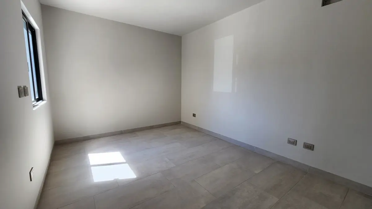 Vista 4 de Casa en Venta en El Cortijo con Recámara en Planta Baja
