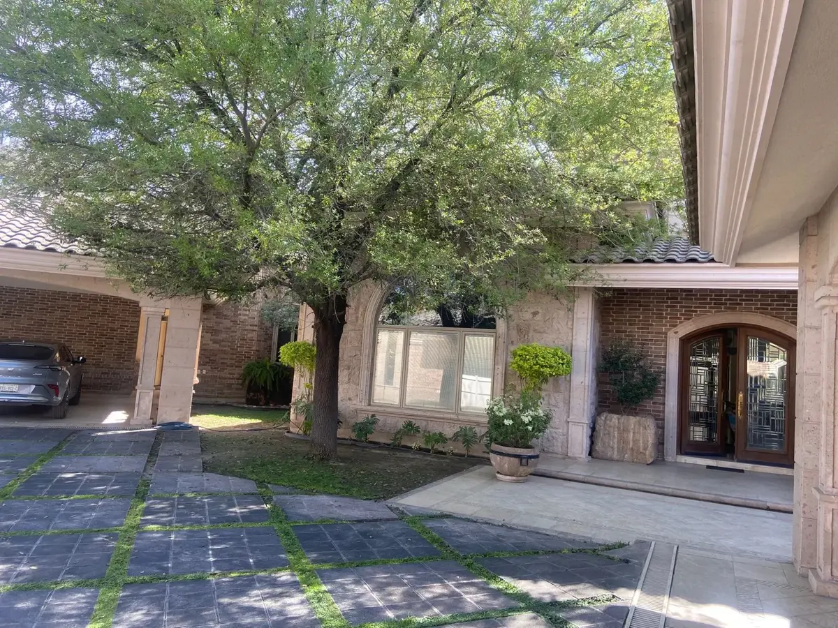 Casa en venta en Torreon Jardin, Torreón — foto 1 de 16