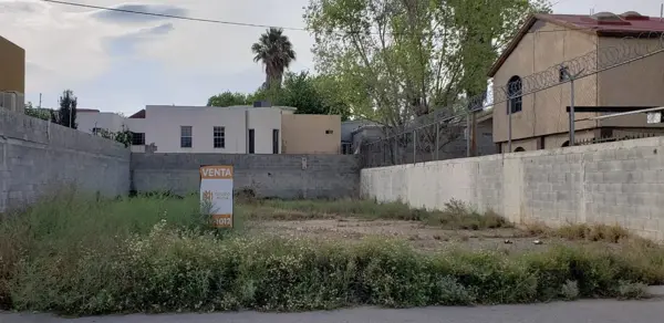 TERRENO 420M2 EN LOS PINOS
