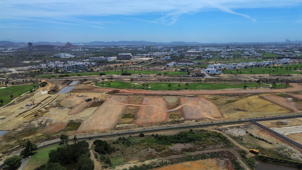 Terreno en venta en Marina Mazatlan, Mazatlán — foto 1 de 15