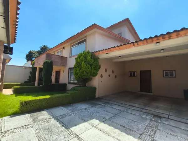 Casa en venta en La Virgen, Metepec — foto 2 de 44