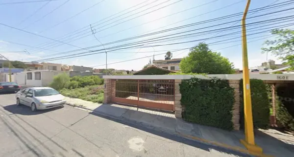 Casa en venta en Latinoamericana, Saltillo — foto 2 de 12