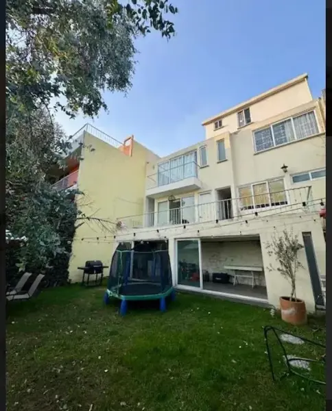 VENTA CASA EN CONDOMINIO LOMAS DE LAS ÁGUILAS, ÁLVARO OBREGÓN CON JARDÍN Y TERRAZA